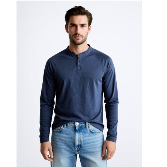 GAIAM Other - GAIAM men’s long sleeve slim fit Intent Henley 3.0 grey  medium button collar NW